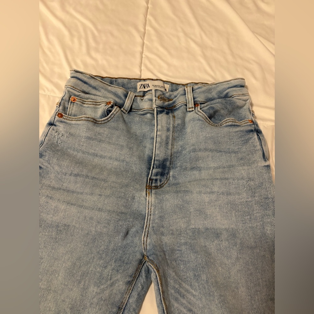 Zara Women's High Rise Light Blue Jeans